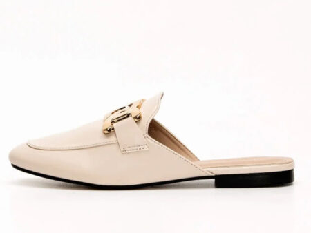 Mules με Διακοσμητική Αλυσίδα Μπεζ