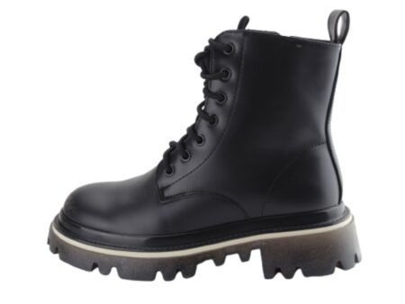 Αρβυλάκι τρακτερωτό σε Μαύρο χρώμα & φερμουάρ