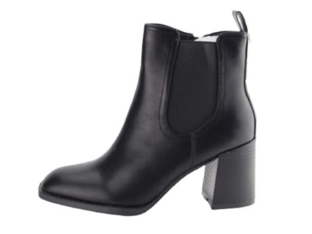 Μποτάκι με τετράγωνη μύτη