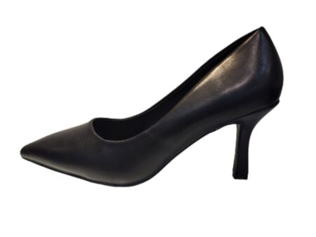 Γόβα μυτερή στιλέτο σε χρώμα Μαύρη