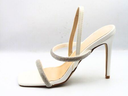 Πέδιλα Εξώφτερνα με Λουράκια απο Strass