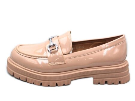 Γυναικεία loafers λουστρίνι nude