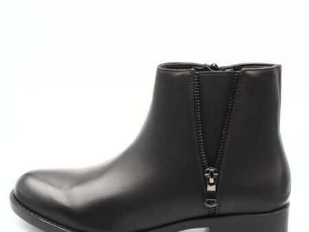 Μποτάκι με διακοσμητικό φερμουάρ στο πλαι