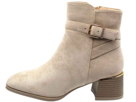 Μποτίνι αστραγάλου σουέντ με χρυσή αγκράφα