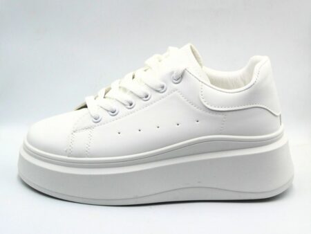 Sneakers λευκό με κορδόνι