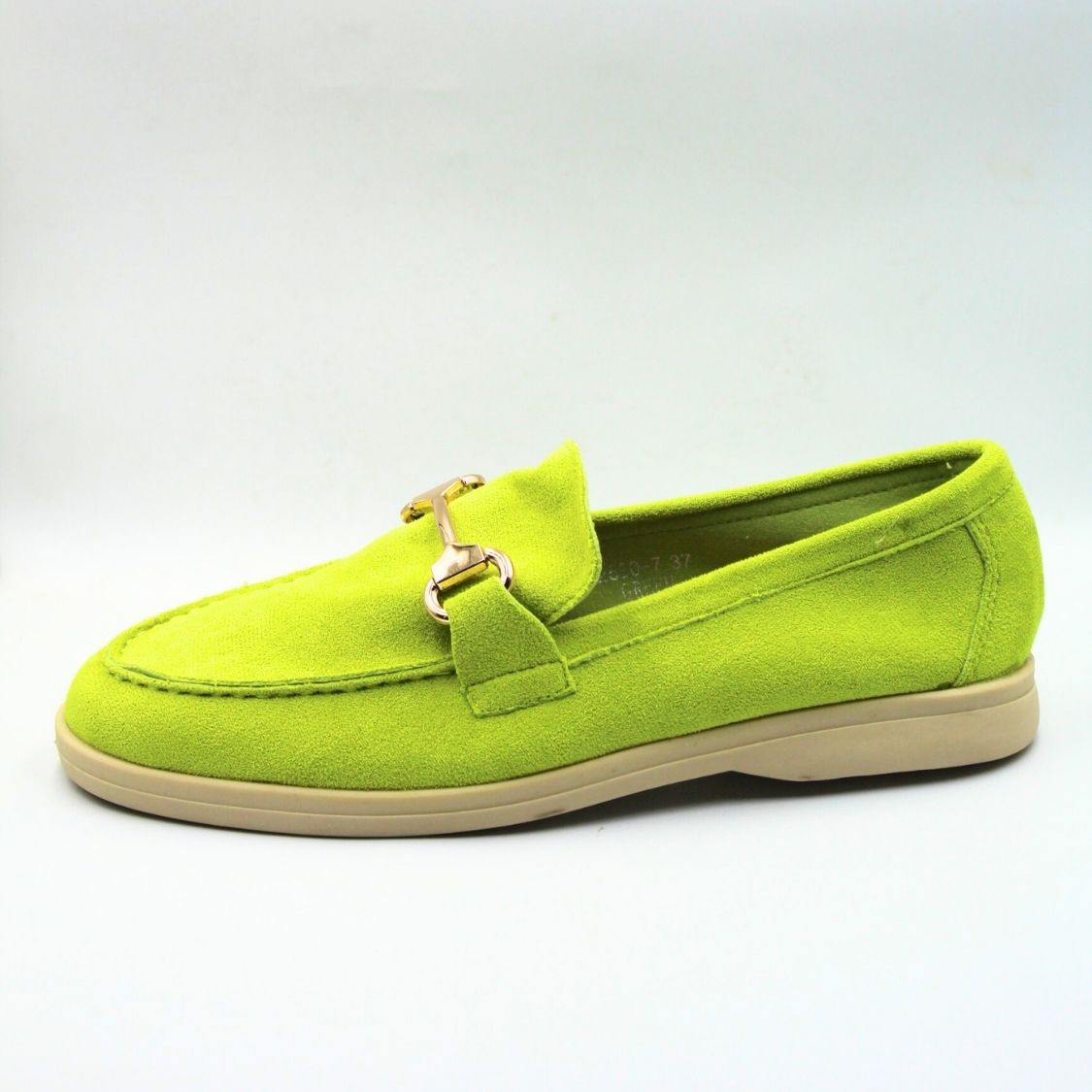 Μοκασίνια Suede σε πράσινο χρώμα και χρυσή αλυσίδα