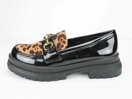 Μαύρα Loafers λουστρίνι με Λεπτομέρεια Animal Print & Αγκράφα