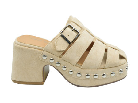 Μπεζ Σουέντ Τσόκαρο με Αγκράφα και Τρουκς