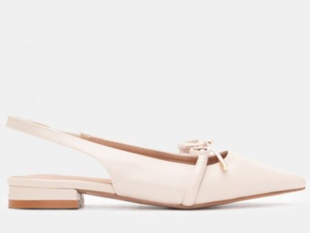 Μπεζ μυτερά slingback γοβάκια με φιόγκο