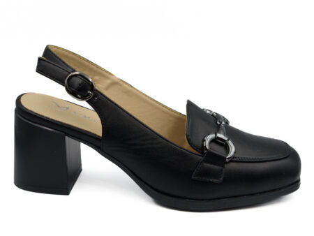Μαύρα slingback loafers με τετράγωνο τακούνι και μεταλλική αγκράφα