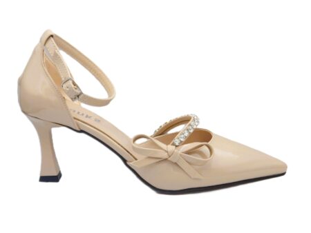 ΓΥΝΑΙΚΕΙΕΣ ΓΟΒΕΣ ΜΕ ΜΠΑΡΕΤΑ